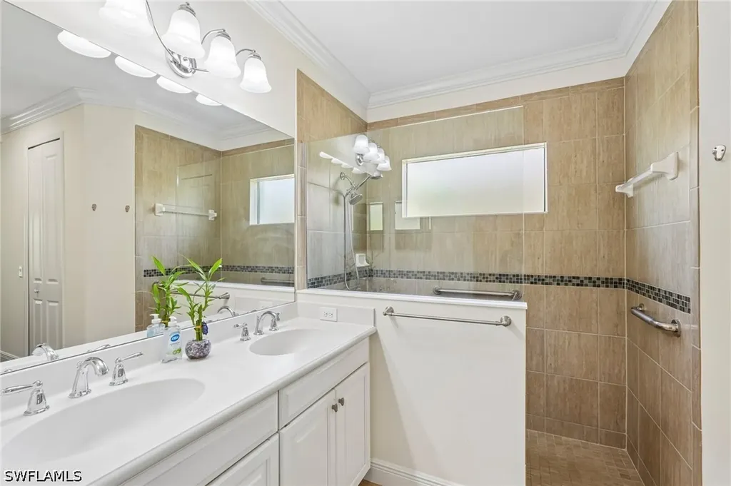 3651 Canopy Circle Naples FL 34120