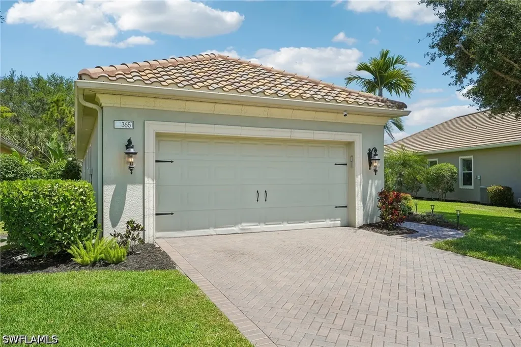 3651 Canopy Circle Naples FL 34120