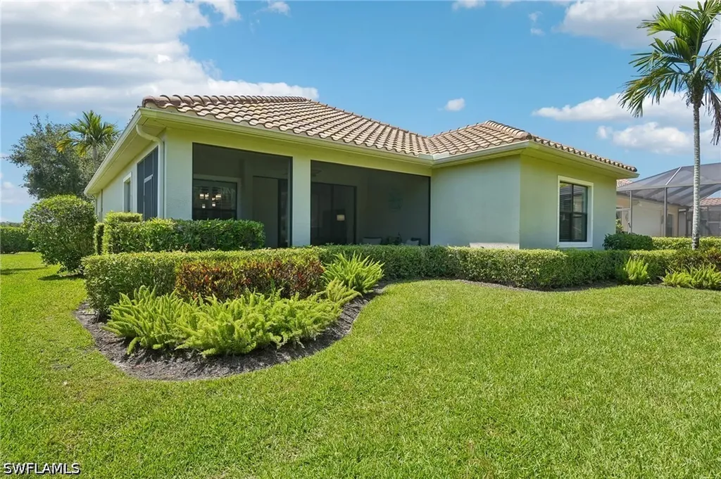 3651 Canopy Circle Naples FL 34120
