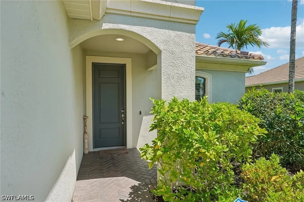 3651 Canopy Circle Naples FL 34120