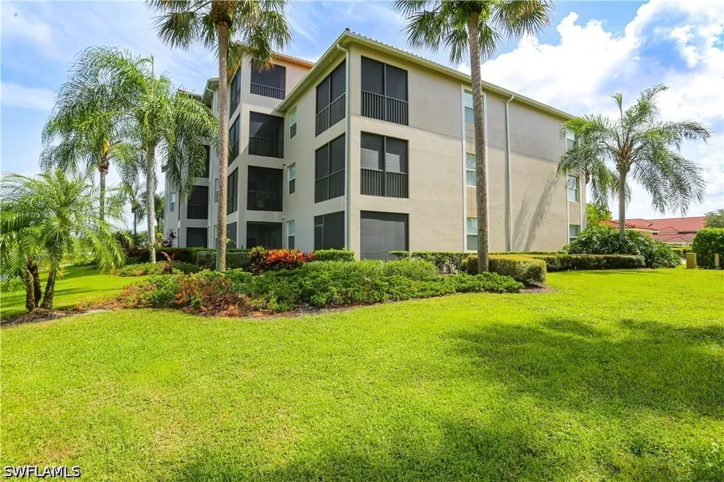 10275 Heritage Bay Boulevard Naples FL 34120