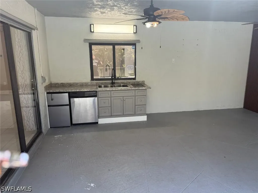 1325 SW 28th Street Cape Coral FL 33914