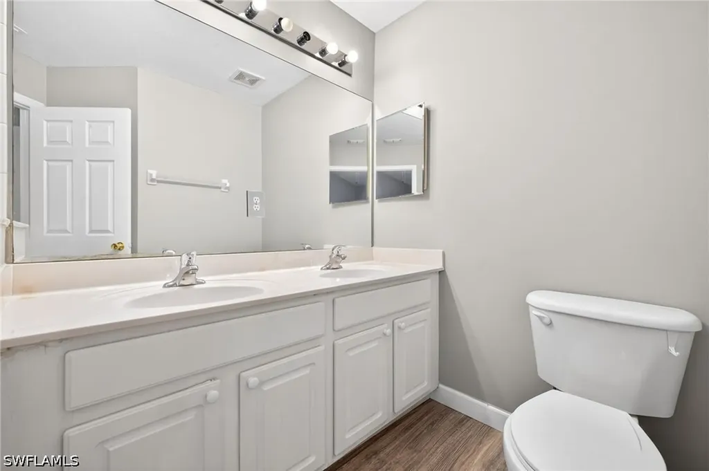 8289 Pacific Beach Drive Fort Myers FL 33966