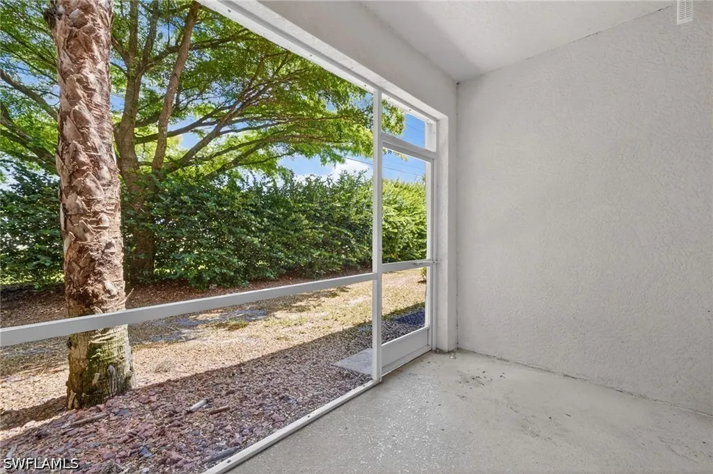 8289 Pacific Beach Drive Fort Myers FL 33966