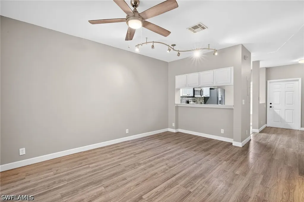 8289 Pacific Beach Drive Fort Myers FL 33966