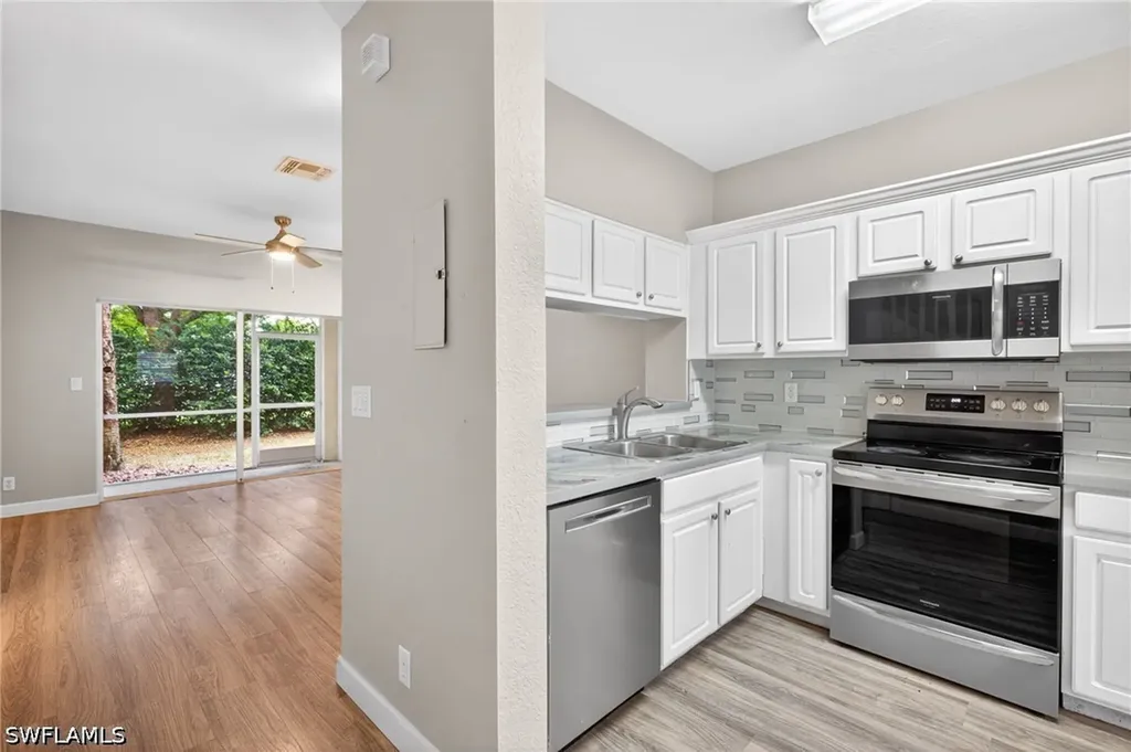 8289 Pacific Beach Drive Fort Myers FL 33966