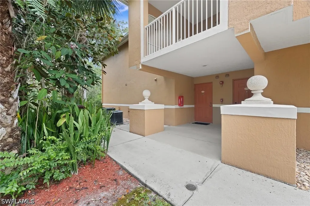 1885 Florida Club Drive Naples FL 34112