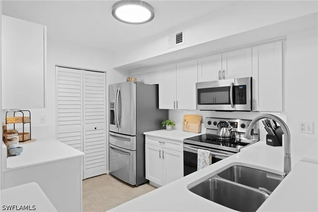 1885 Florida Club Drive Naples FL 34112
