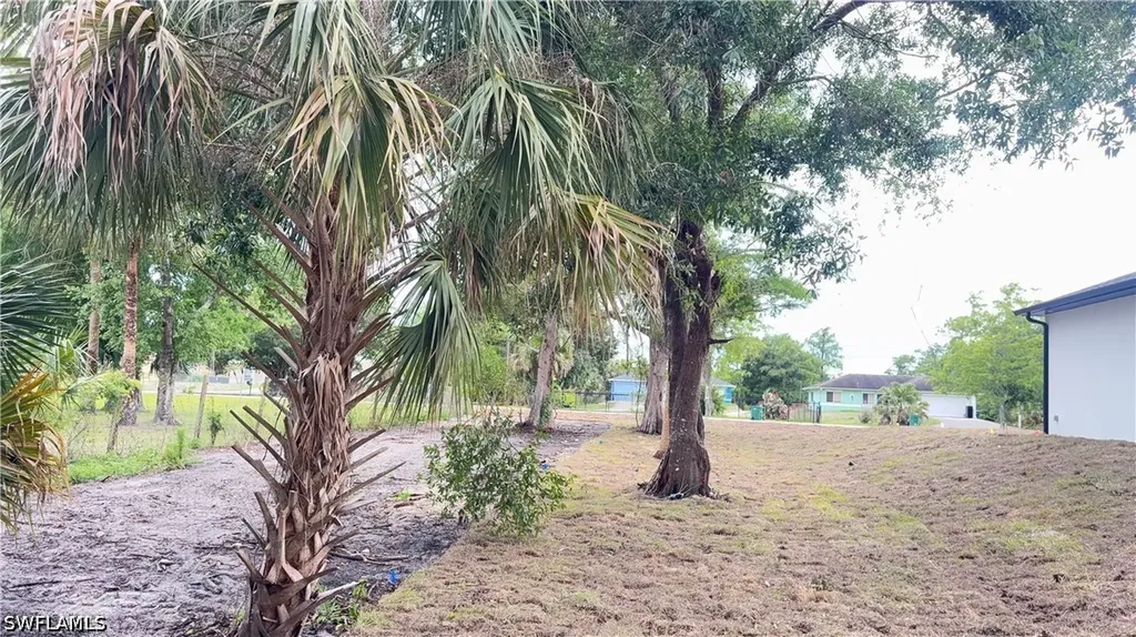 2375 2nd Avenue SE Naples FL 34117