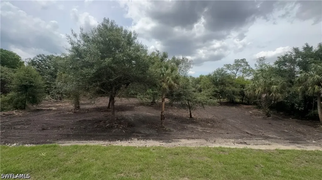 2375 2nd Avenue SE Naples FL 34117