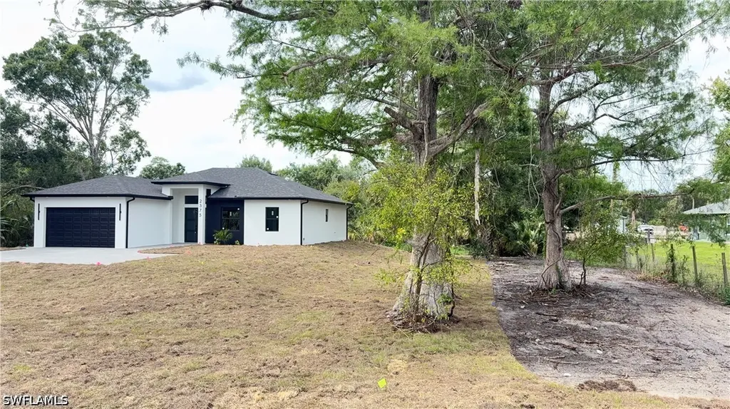 2375 2nd Avenue SE Naples FL 34117