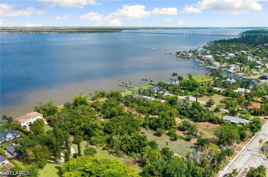 11480 Mcgregor Boulevard Fort Myers FL 33919