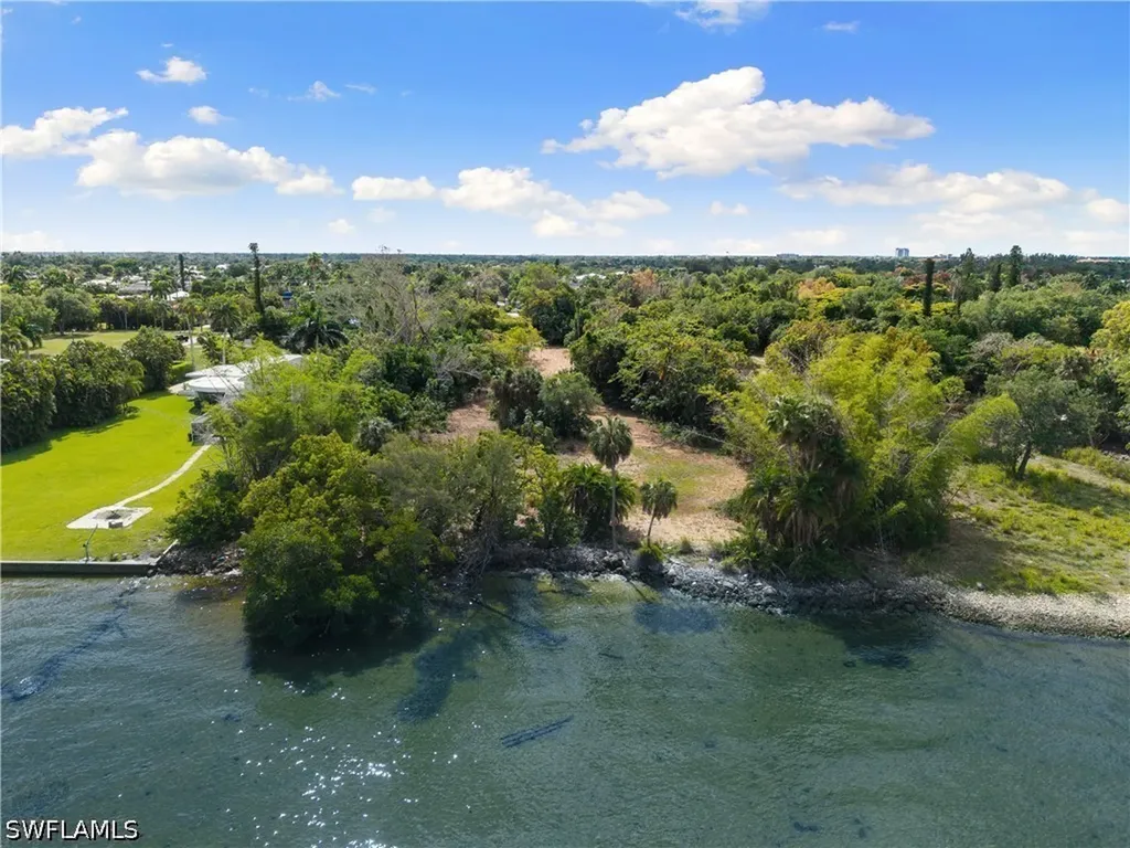 11480 Mcgregor Boulevard Fort Myers FL 33919