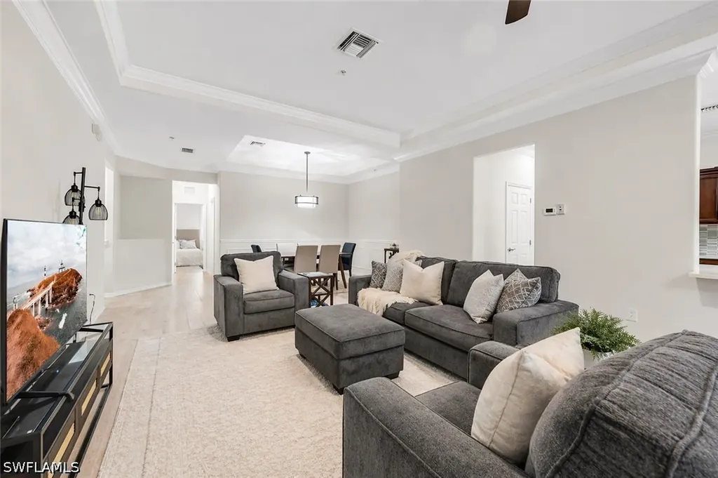 12850 Carrington Circle Naples FL 34105