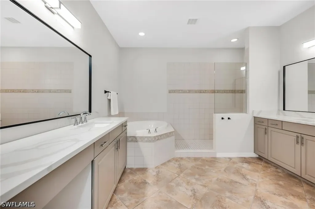 12850 Carrington Circle Naples FL 34105