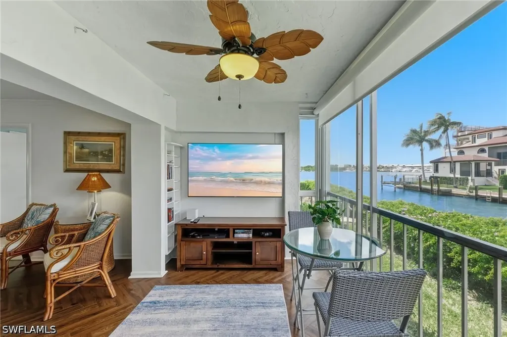 1100 Little Neck Court Naples FL 34102