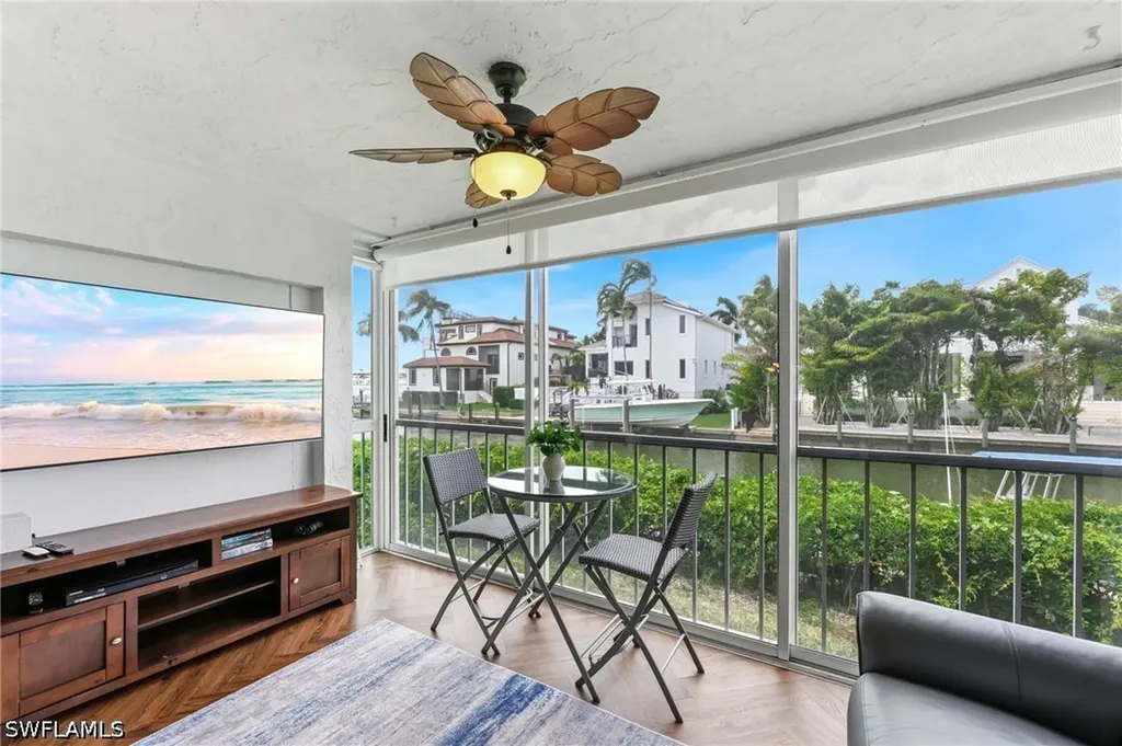 1100 Little Neck Court Naples FL 34102