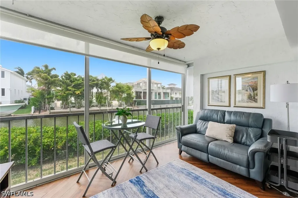 1100 Little Neck Court Naples FL 34102