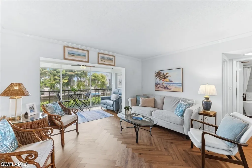 1100 Little Neck Court Naples FL 34102