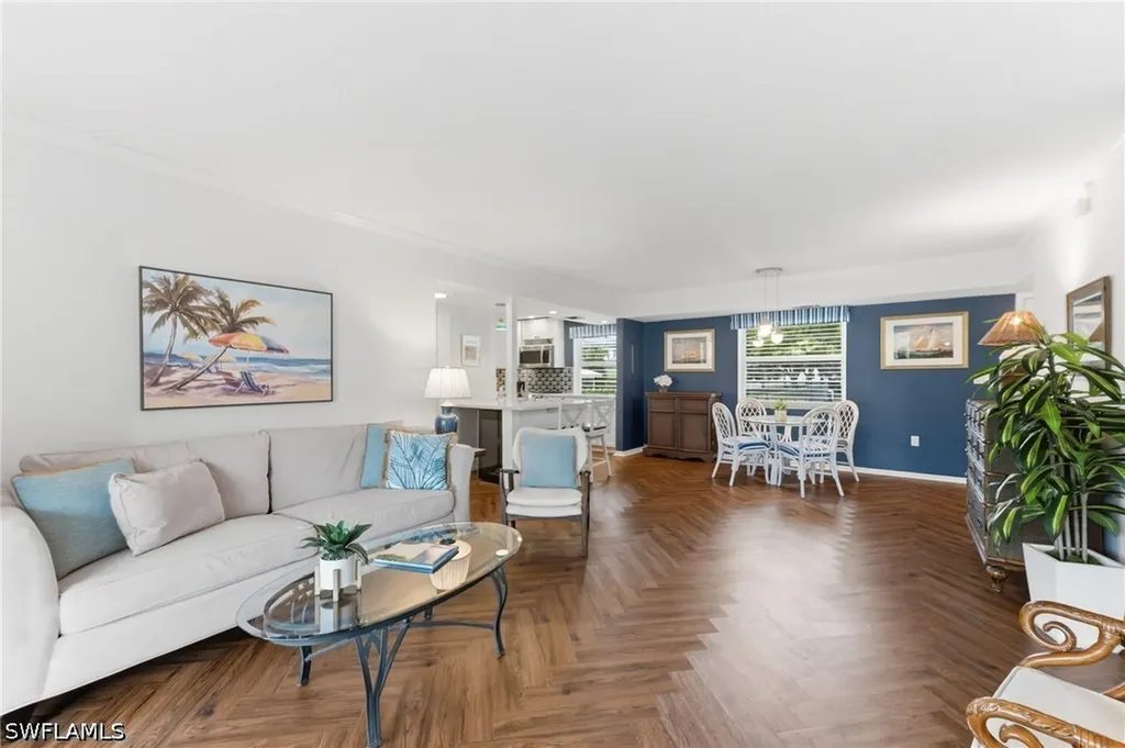1100 Little Neck Court Naples FL 34102