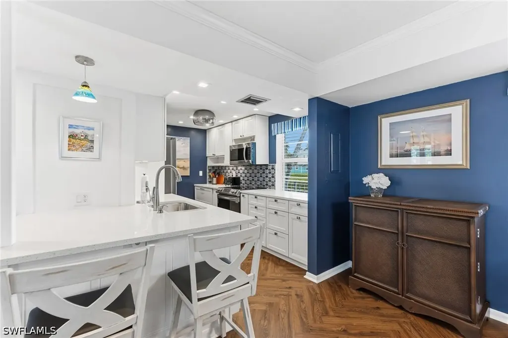 1100 Little Neck Court Naples FL 34102