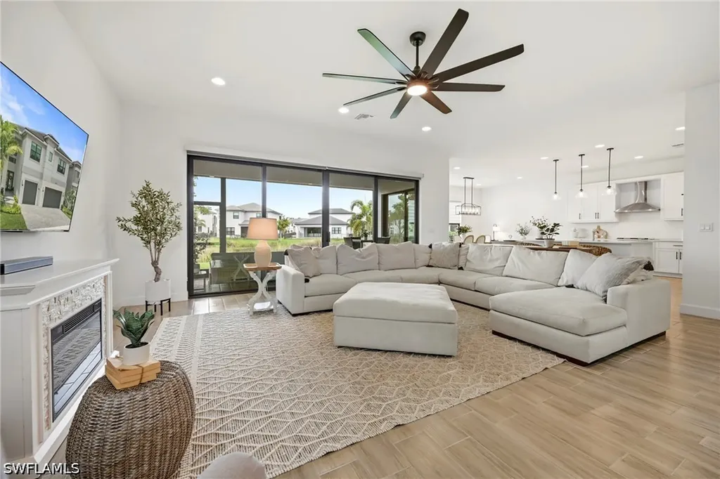 20281 Fair Oak Lane Estero FL 33928