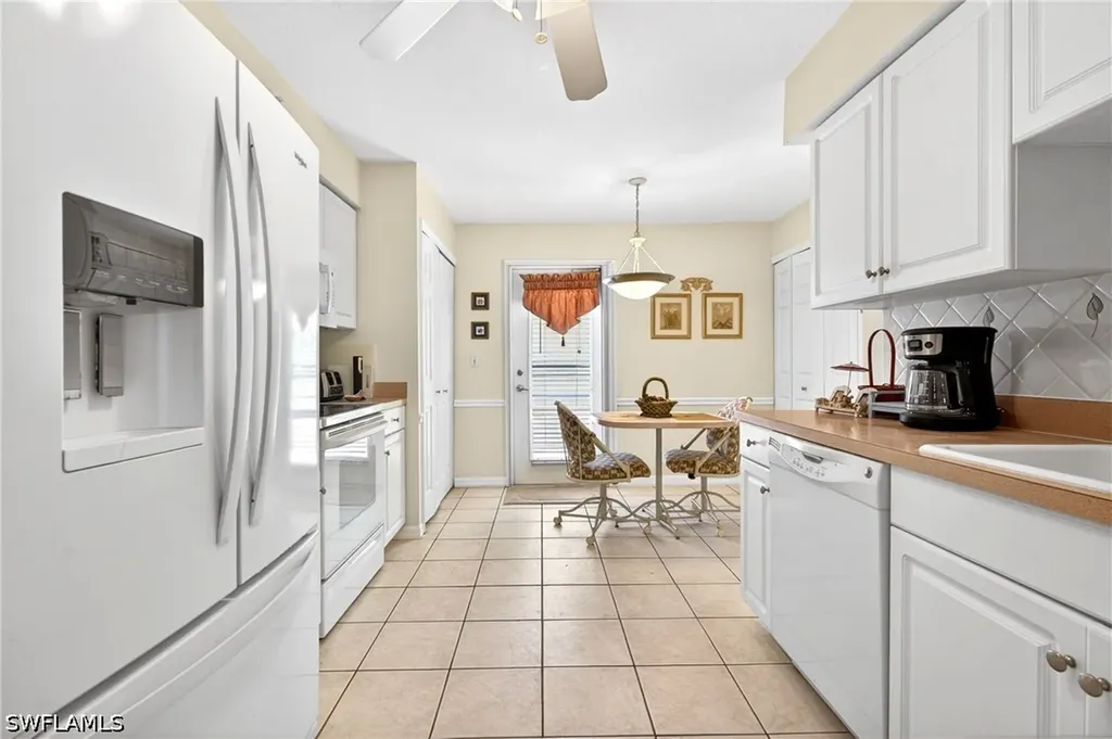 15395 Cedarwood Lane Naples FL 34110