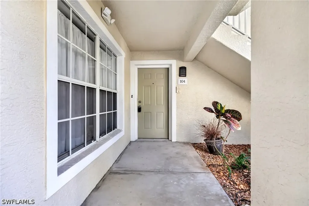 15395 Cedarwood Lane Naples FL 34110