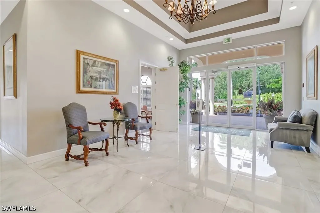 29 High Point Circle E Naples FL 34103