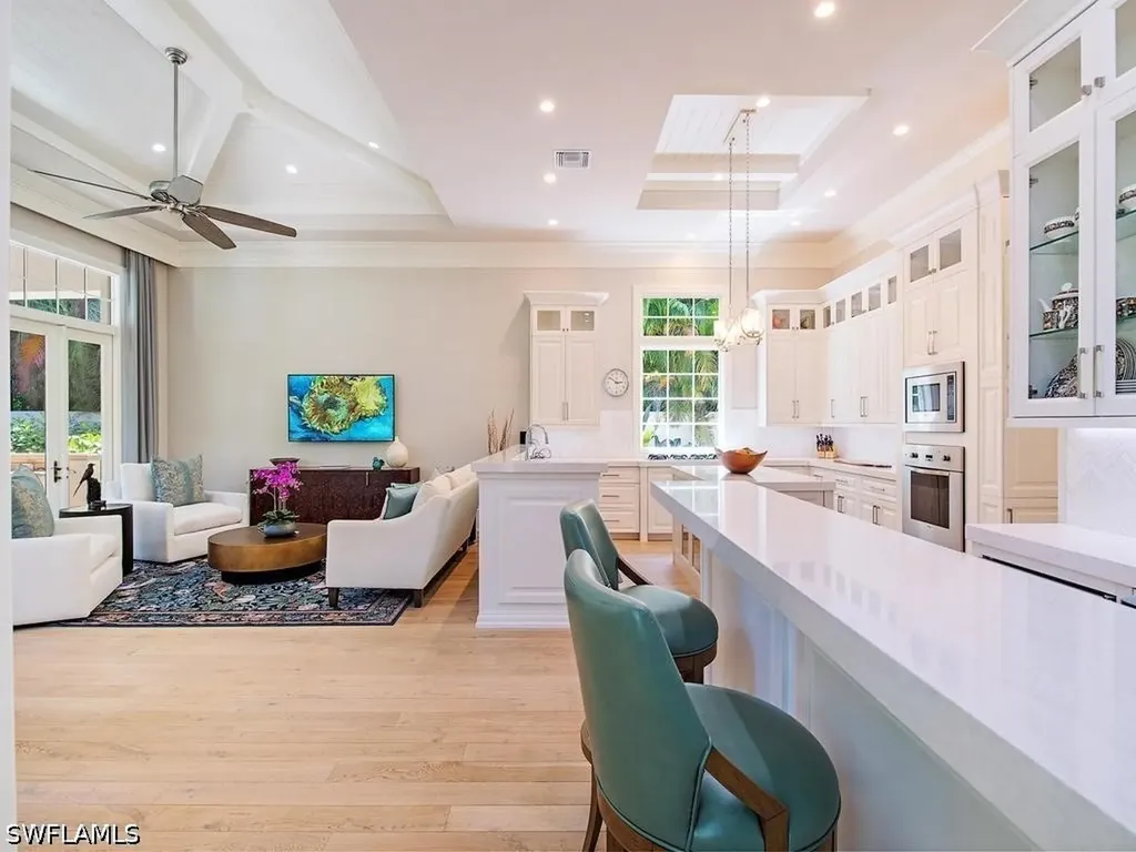 2202 Miramonte Way Naples FL 34105