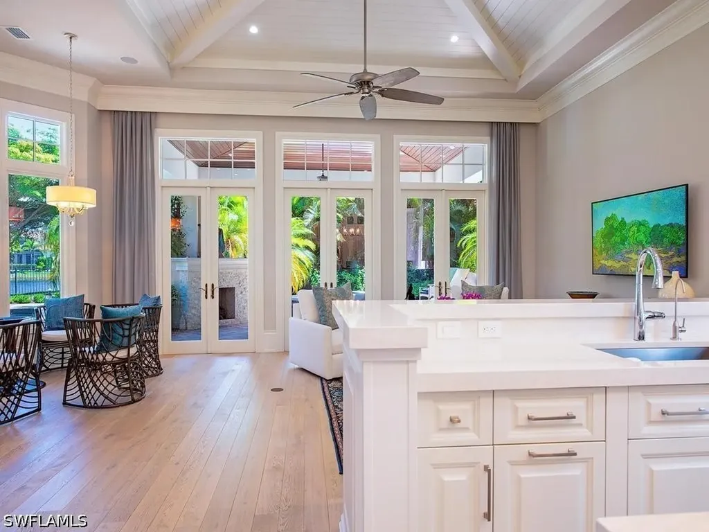 2202 Miramonte Way Naples FL 34105