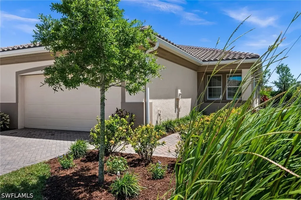 10353 Bonavie Cove Drive Fort Myers FL 33966