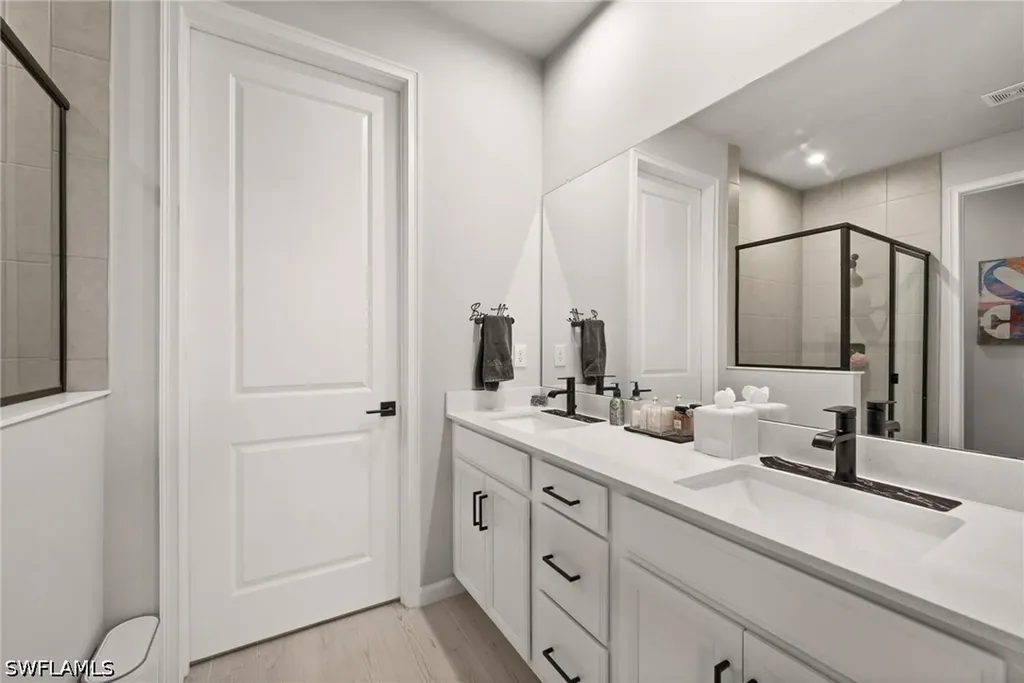 10353 Bonavie Cove Drive Fort Myers FL 33966