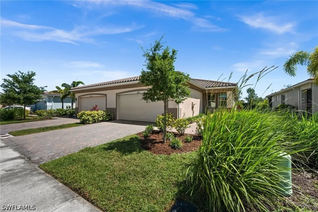 10353 Bonavie Cove Drive Fort Myers FL 33966