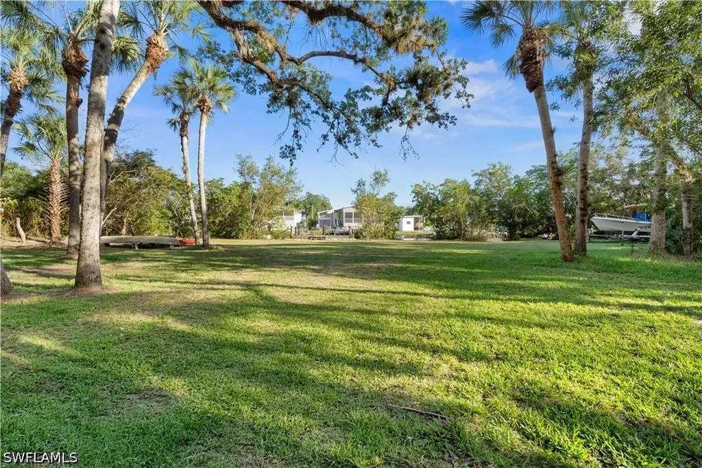 900 Henderson Creek Drive Naples FL 34114