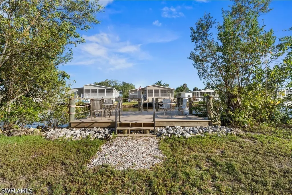900 Henderson Creek Drive Naples FL 34114