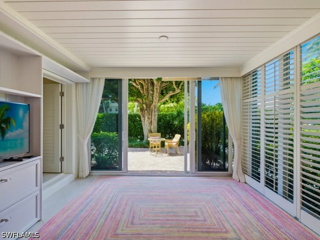 211 3rd Avenue S Naples FL 34102
