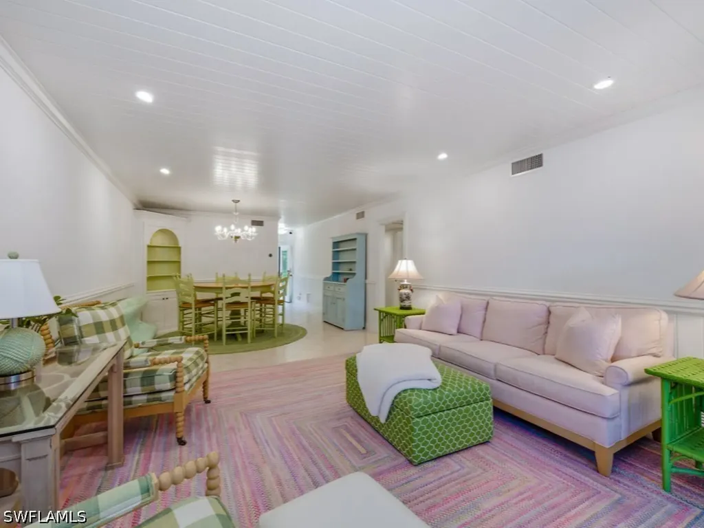 211 3rd Avenue S Naples FL 34102