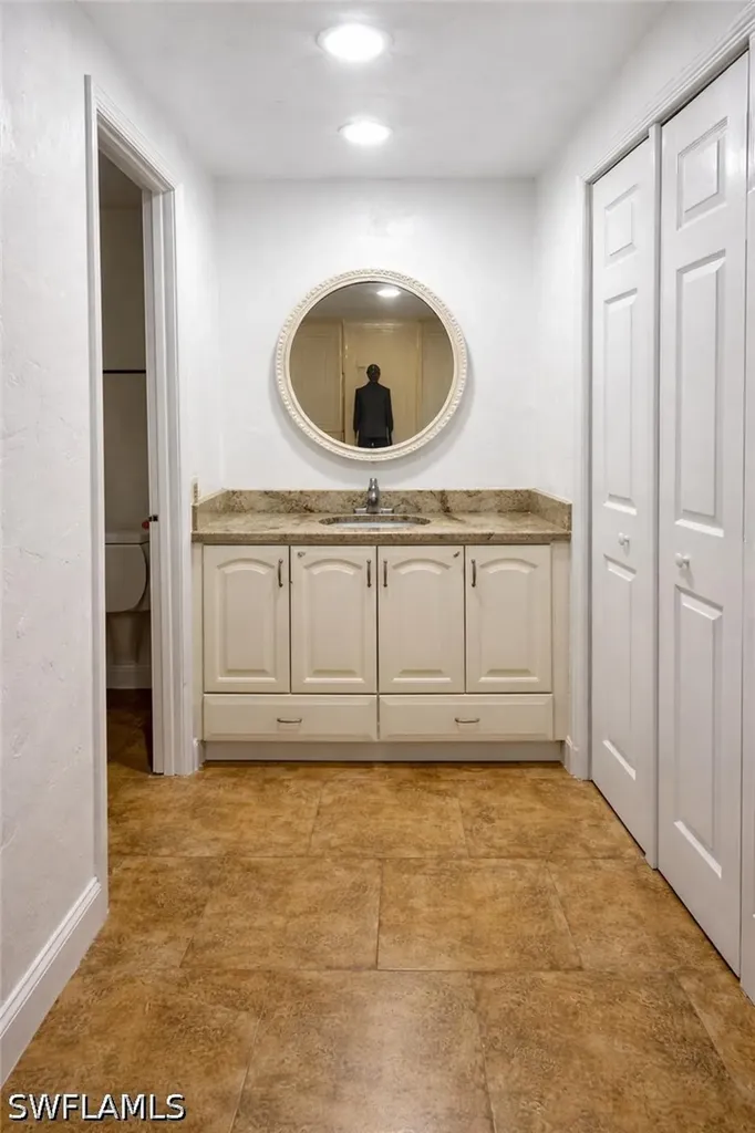 5324 Treetops Drive Naples FL 34113