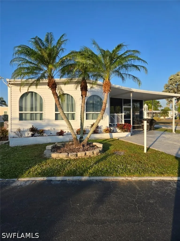 114 Elise Drive Fort Myers FL 33908