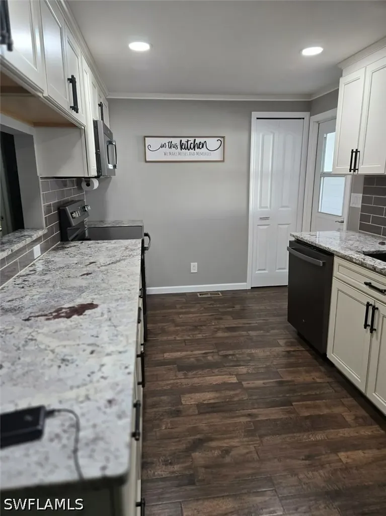 114 Elise Drive Fort Myers FL 33908