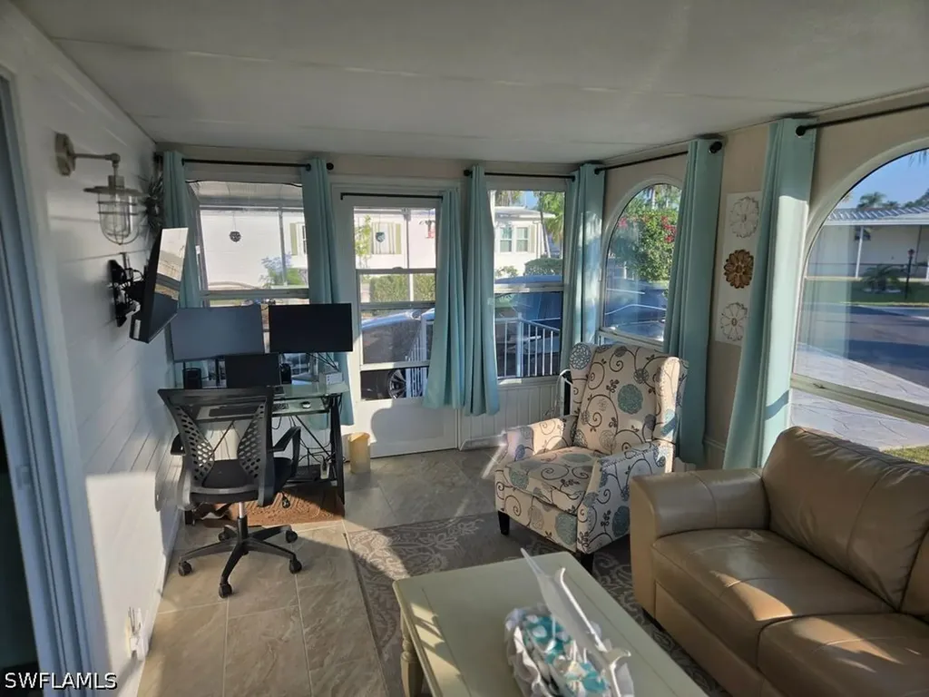 114 Elise Drive Fort Myers FL 33908