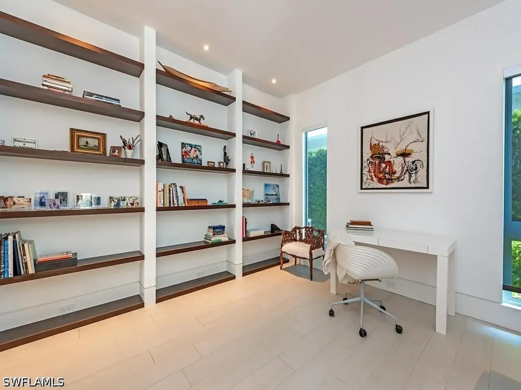 1218 14th Avenue N Naples FL 34102