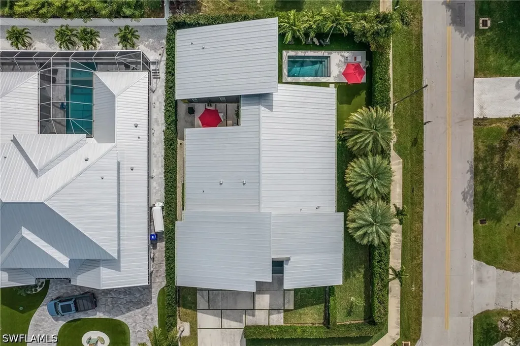 1218 14th Avenue N Naples FL 34102