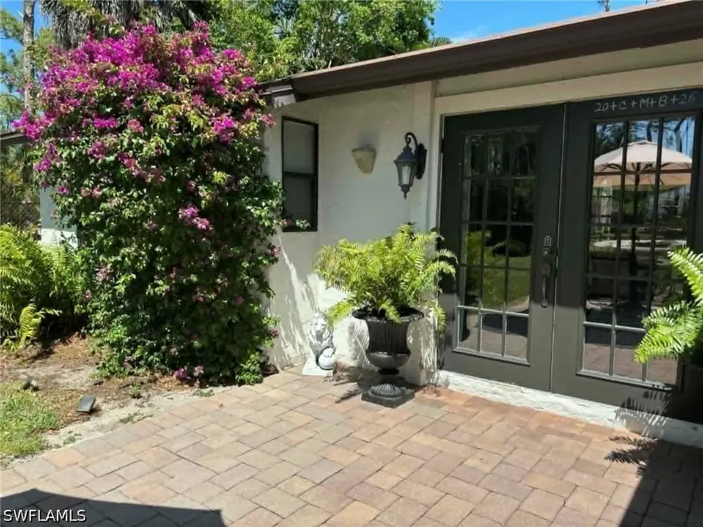 1156 Oakes Boulevard Naples FL 34119