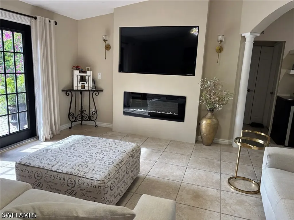1156 Oakes Boulevard Naples FL 34119