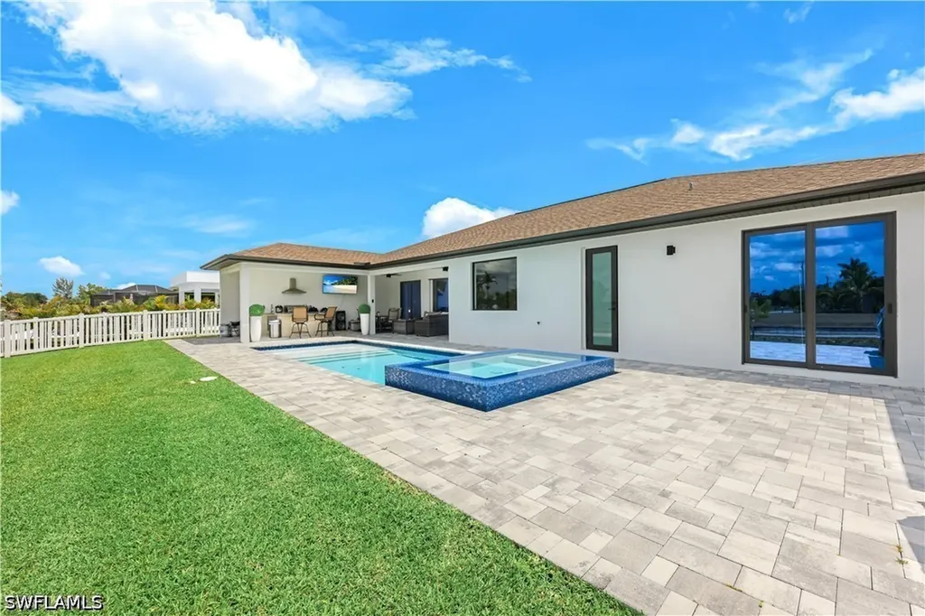 1429 SW 24th Street Cape Coral FL 33991