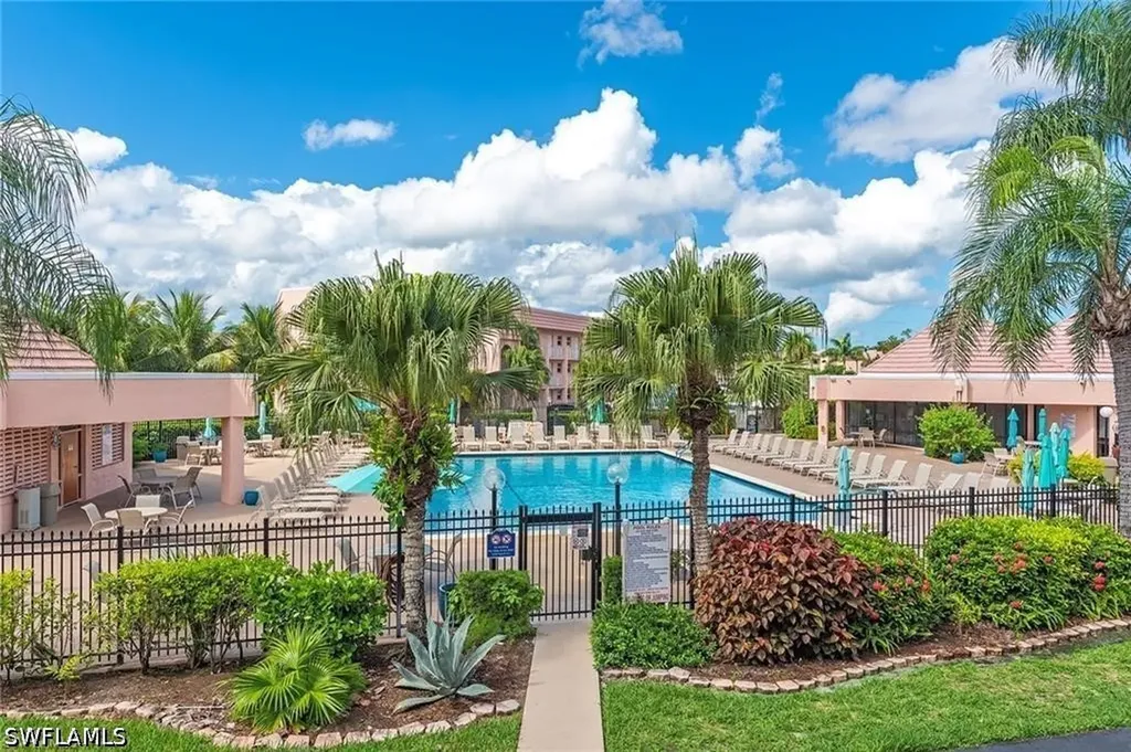 225 Turtle Lake Court Naples FL 34105