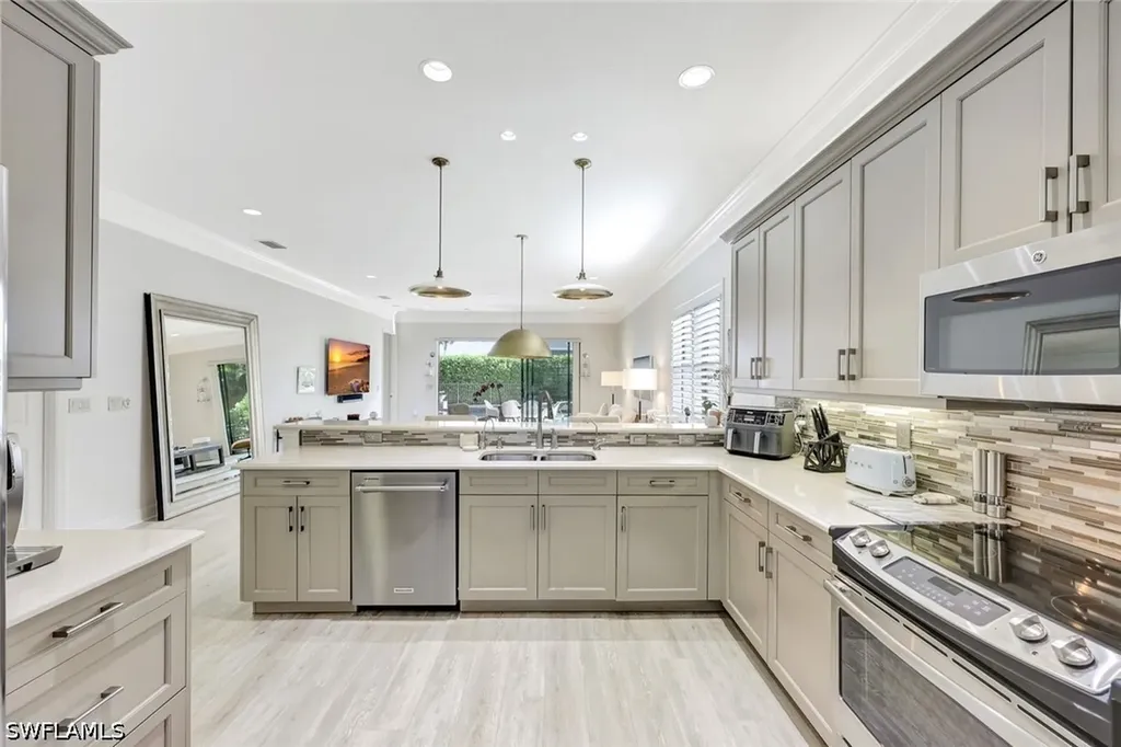 3565 Beaufort Court Naples FL 34119