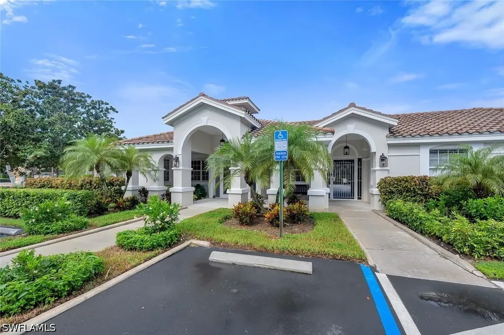 6808 Satinleaf Road S Naples FL 34109